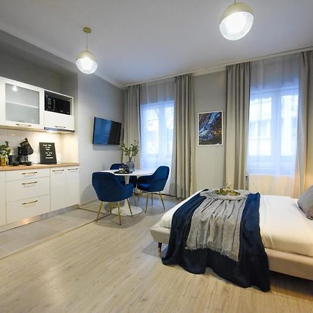 Apartamento Urban Adventure For Two Bucarest Exterior foto