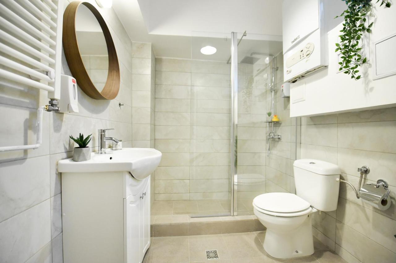 Apartamento Urban Adventure For Two Bucarest Exterior foto