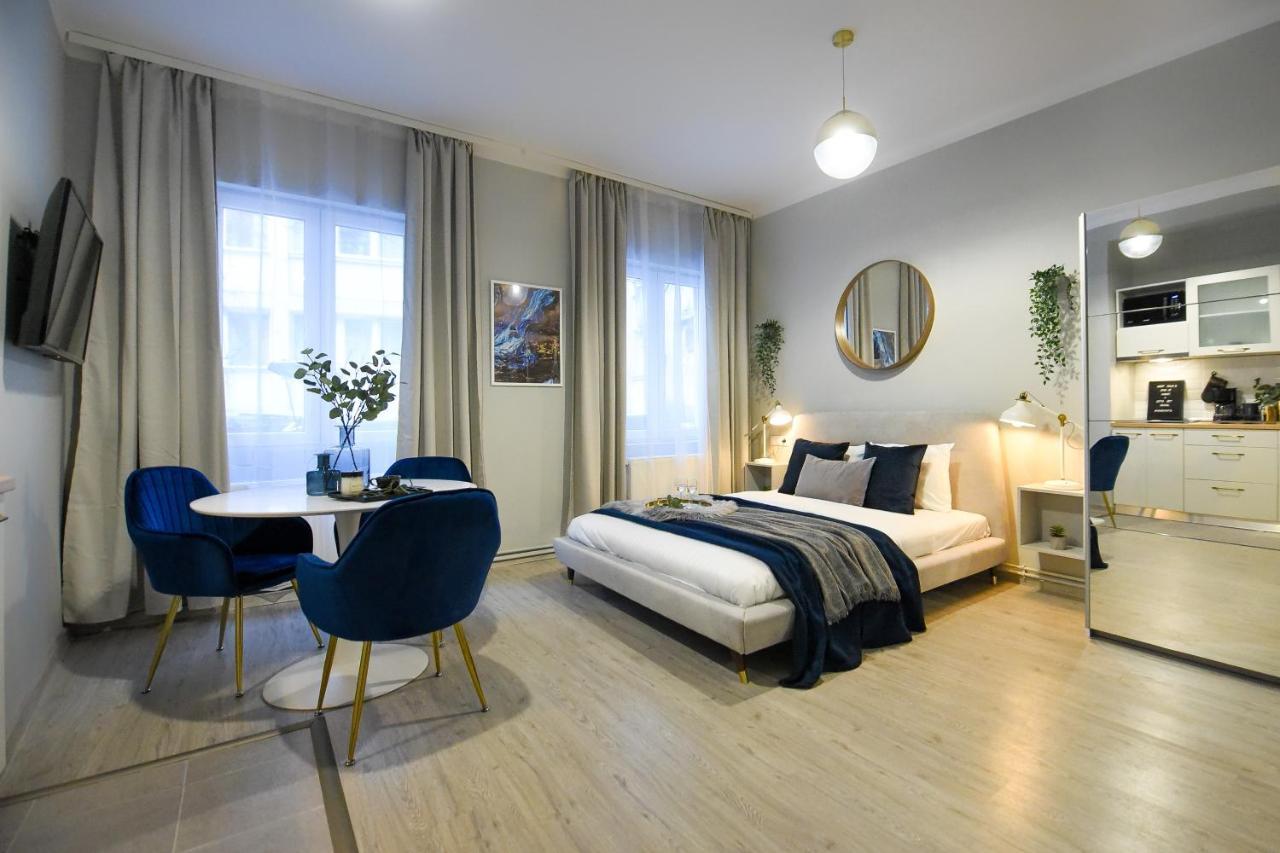 Apartamento Urban Adventure For Two Bucarest Exterior foto