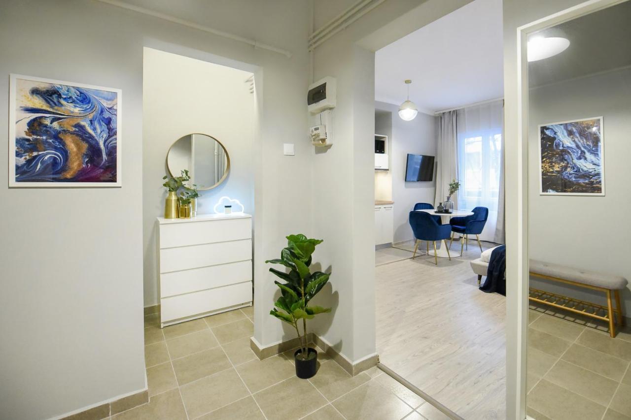 Apartamento Urban Adventure For Two Bucarest Exterior foto