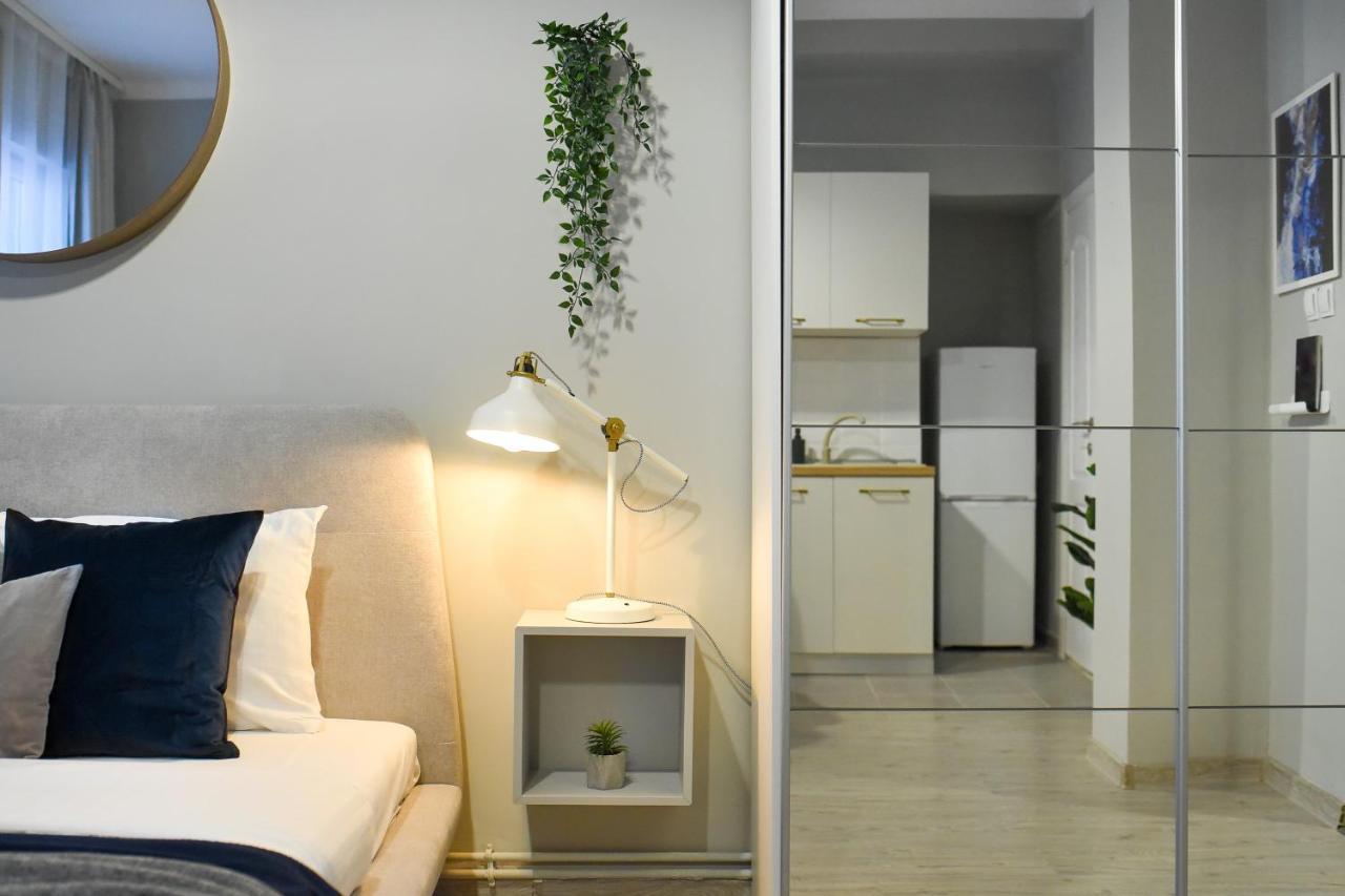 Apartamento Urban Adventure For Two Bucarest Exterior foto